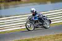 Vintage-motorcycle-club;eventdigitalimages;mallory-park;mallory-park-trackday-photographs;no-limits-trackdays;peter-wileman-photography;trackday-digital-images;trackday-photos;vmcc-festival-1000-bikes-photographs